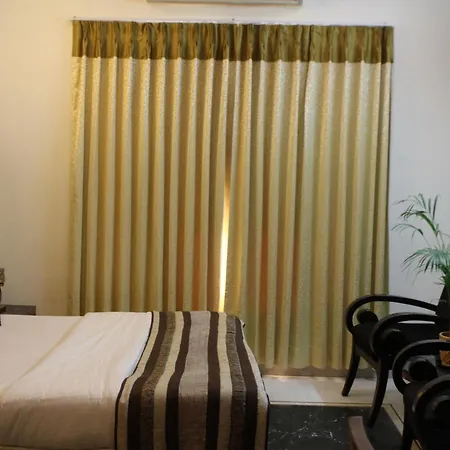 Hotel Imperial Park Gurgaon Exterior photo